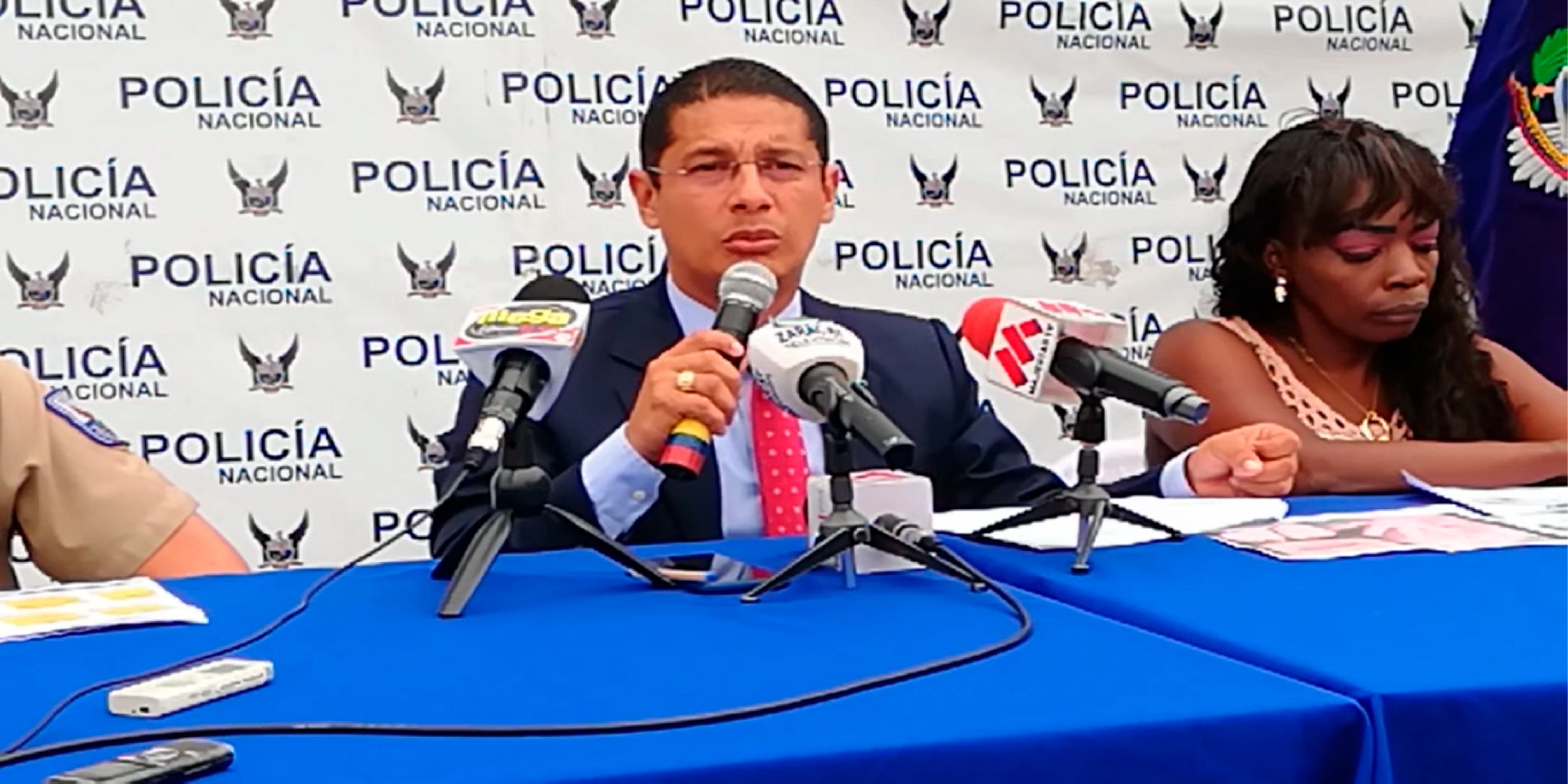 Photo of Gobernador pide que se controlen las ventas en Unidades Educativas